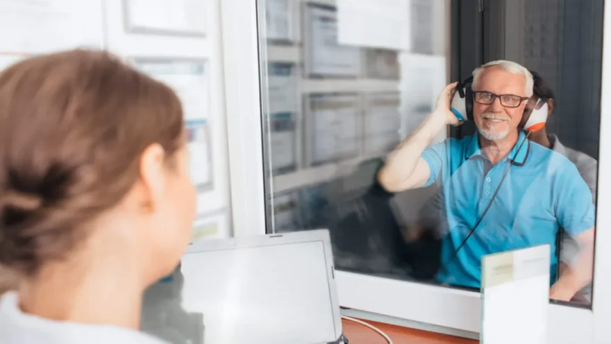 A importância do exame de audiometria na saúde auditiva A importância do exame de audiometria na saúde auditiva