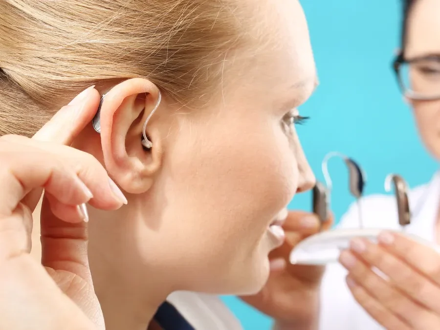 Guia definitivo para escolher o aparelho auditivo perfeito: dicas essenciais