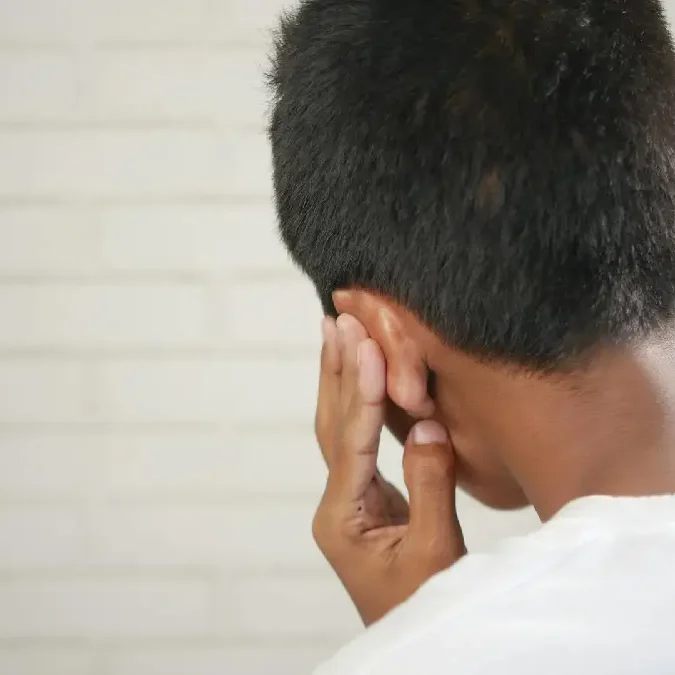 Otalgia: sintomas, causas e os melhores tratamentos para dor de ouvido