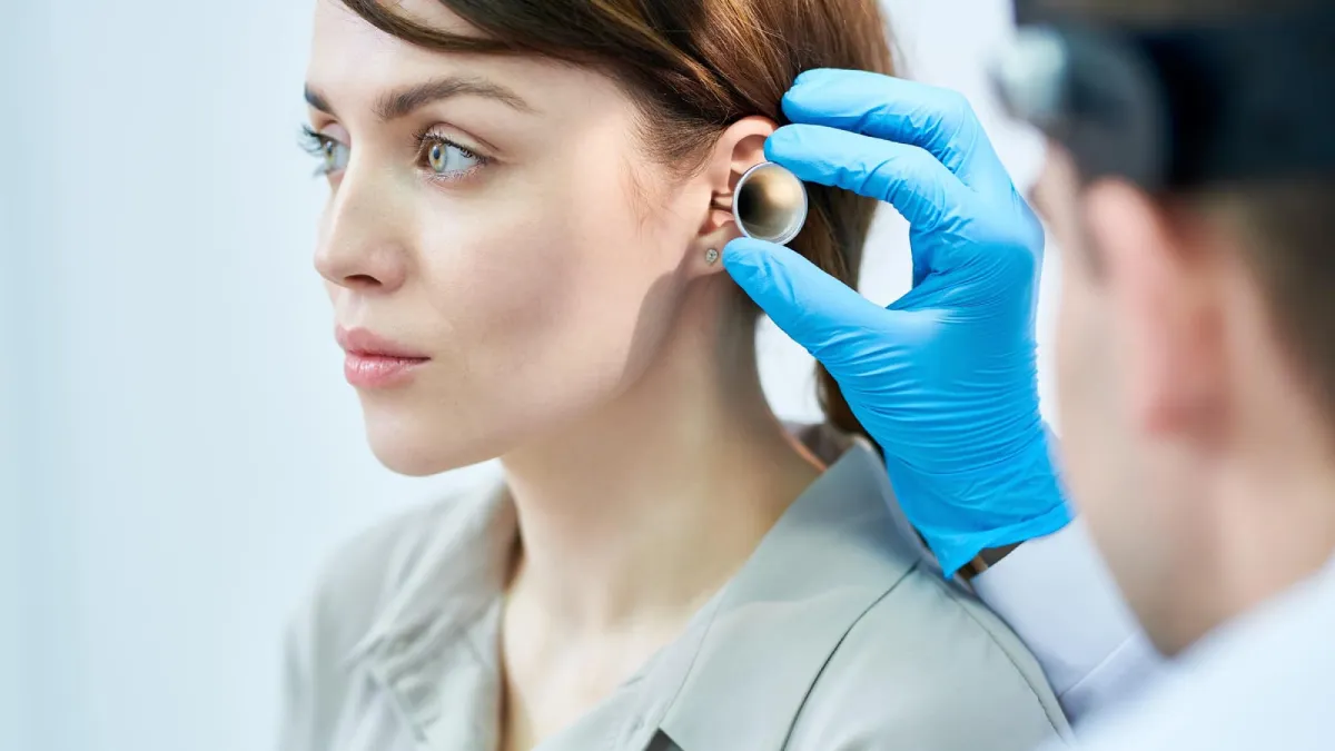 Perfuração pequena no tímpano: quando fecha sozinho e quando tratar