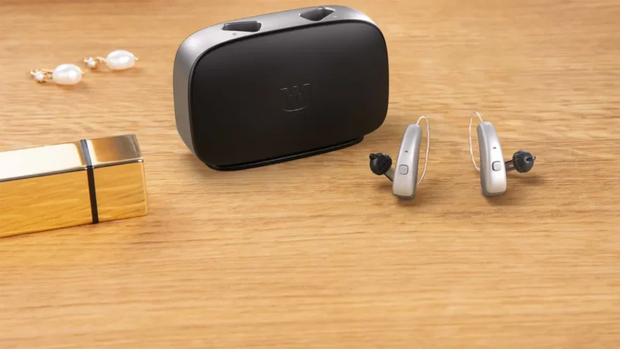 Aparelho auditivo ajustado